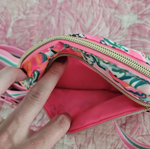 Lilly Pulitzer Belt Bag new! - Picture 4 of 9